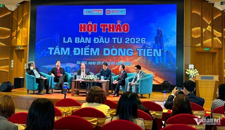 Giá vàng tăng mạnh, có nên bán để chuyển sang đầu tư bất động sản