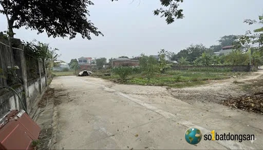 Lô góc 2 mặt tiền, đường thông ô tô