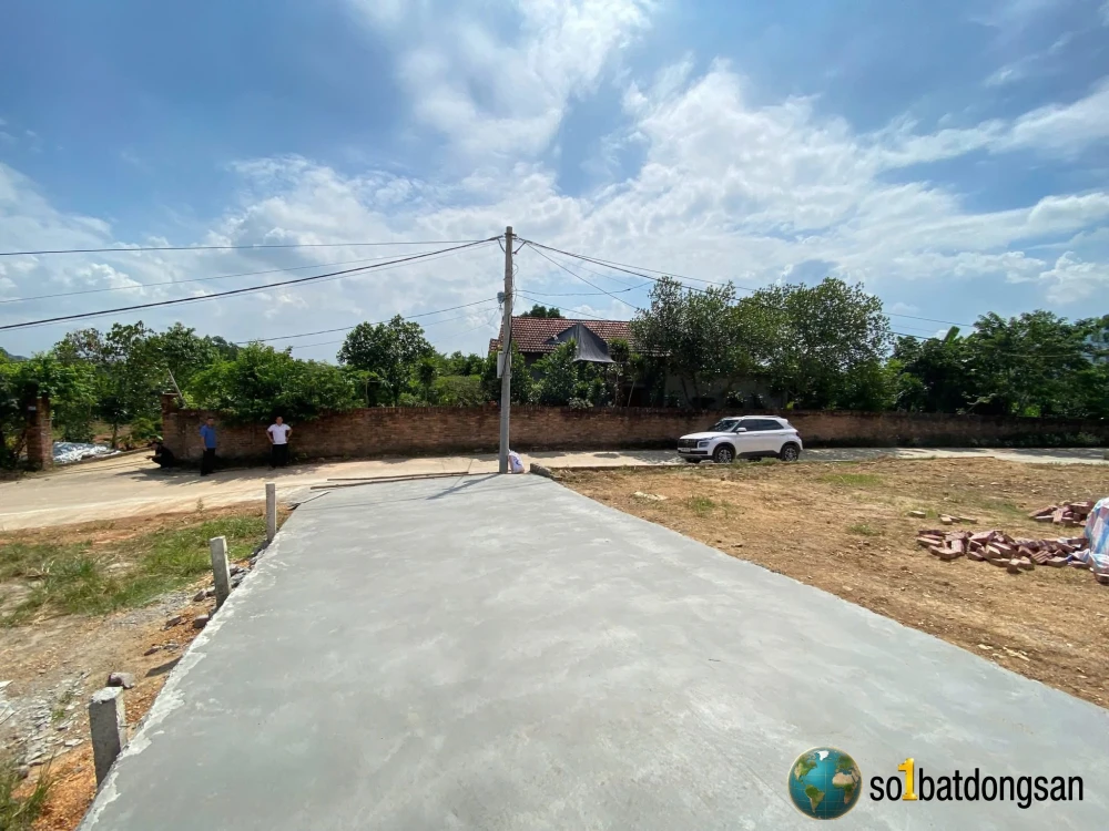Chủ gửi bán lô 1.640m2 lô góc 2 mặt thoáng sổ hồng chính chủ giá chưa tới 5tr