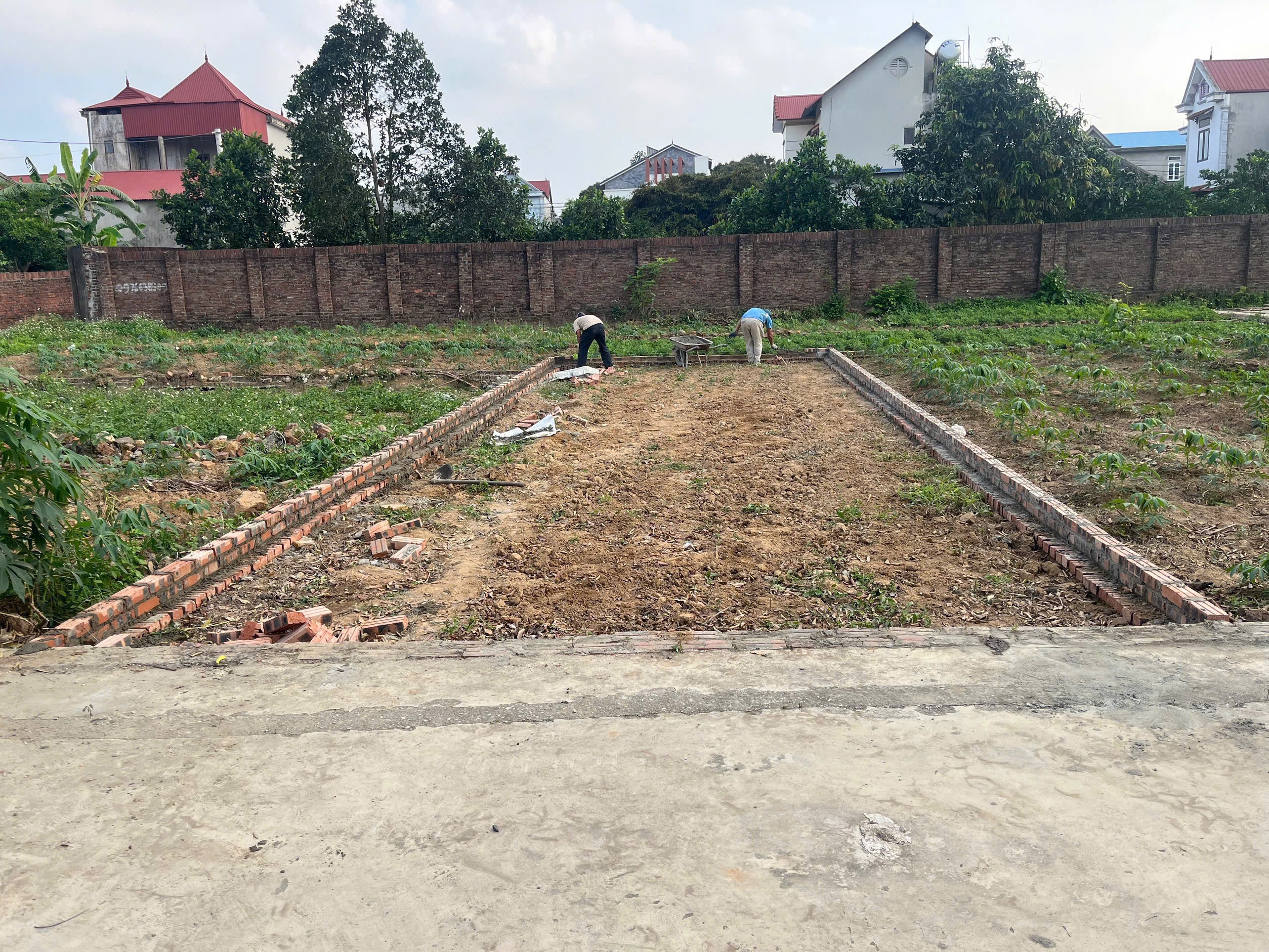 72,5m đường ô tô vào đất, cách đền gióng và sân gold chỉ 500m