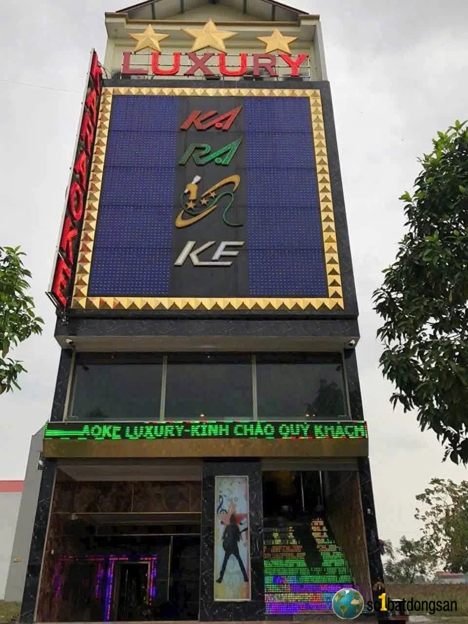 Bán đất tặng nhà (100m2)Sẵn quán kinh doanh (5 phòng hát ,2 phòng ngủ ,1 tầng hầm  Khu tái định cư Dược Hạ