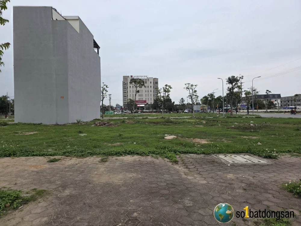 Cắt lỗ đất trung tâm HUYỆN SÓC SƠN 100m đấu giá chỉ còn 8,8 tỷ mà thôi