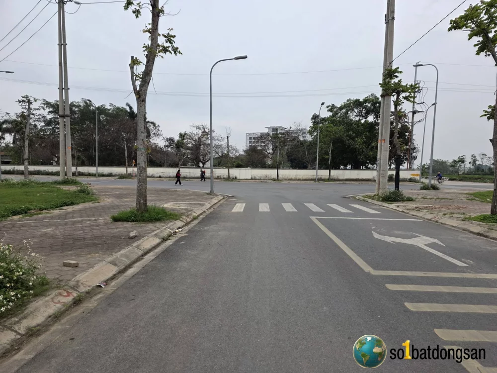 Cắt lỗ đất trung tâm HUYỆN SÓC SƠN 100m đấu giá chỉ còn 8,8 tỷ mà thôi