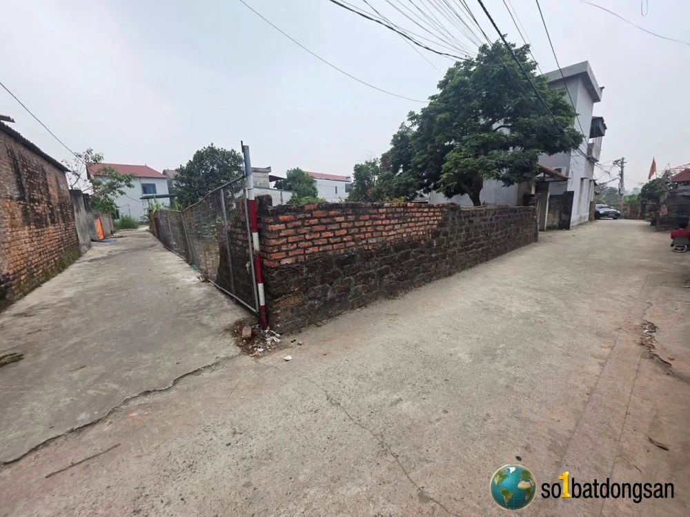 Dt 106m phú hạ full thổ cư ôtô vào đất giá 15,5tr/m mt 5,2m= hậu Zalo em ạ 0358674444