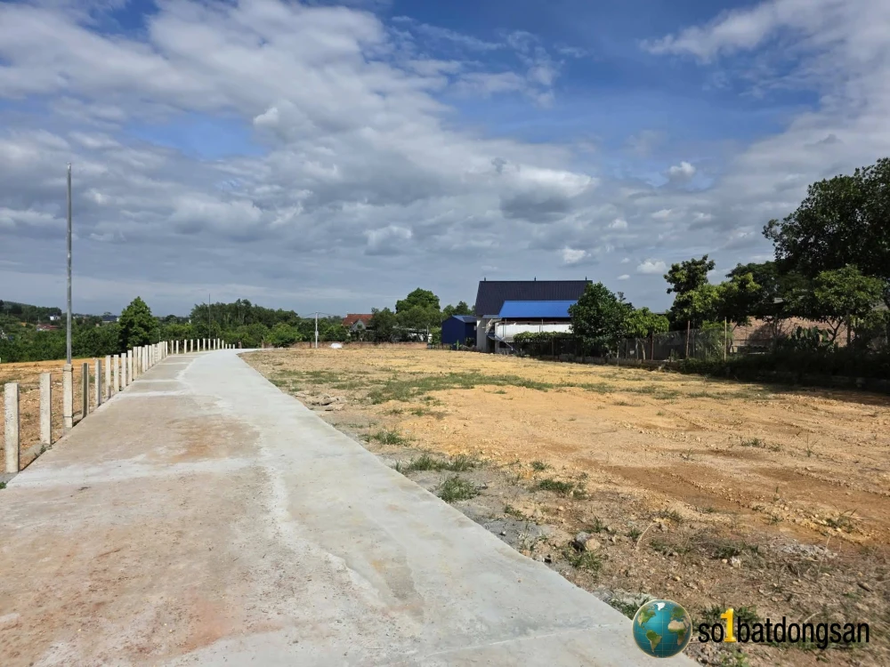 Chủ gửi bán lô 1.640m2 lô góc 2 mặt thoáng sổ hồng chính chủ giá chưa tới 5tr
