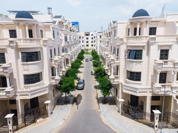 Cho thuê liền kề Louis Tân Mai, diện tích 95m2 5 tầng, giá thuê 40tr/th