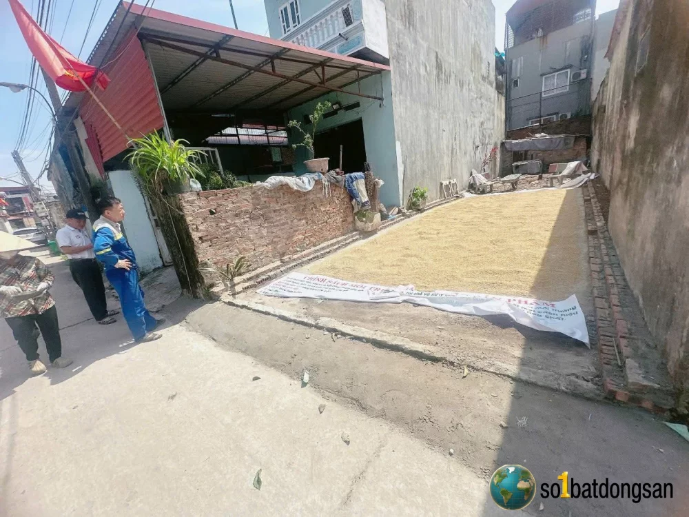 Hàng mới tinh 76m Xuân Bách Quang Tiến