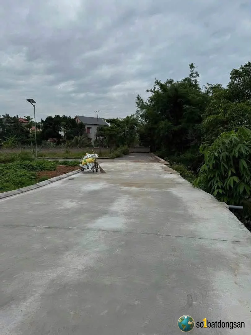 Đất Kim Anh Rẻ Như Trung Giã  Đầu làng VỤ BẢN MINH TRÍ 100m full thổ cư