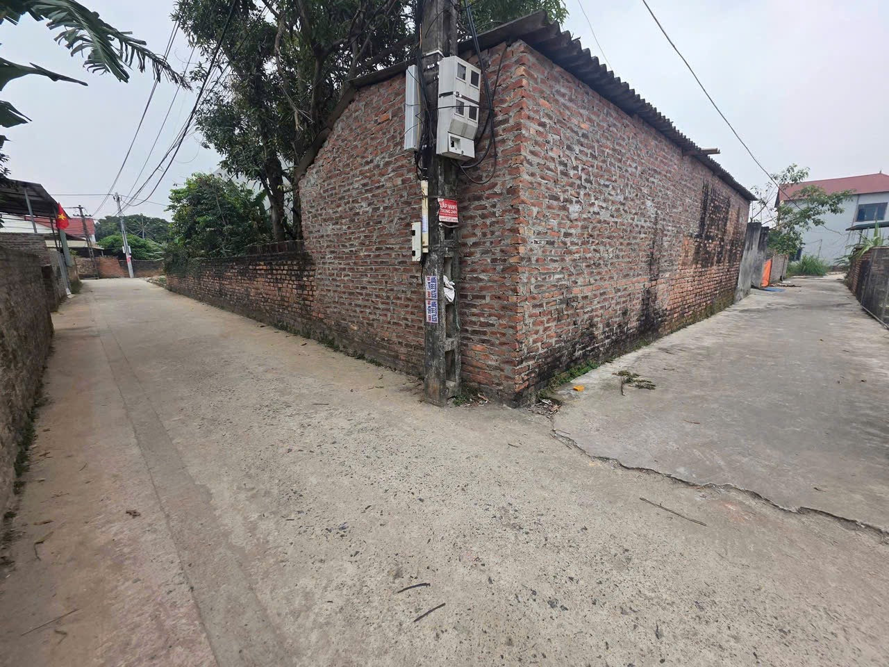 Dt 106m phú hạ full thổ cư ôtô vào đất giá 15,5tr/m mt 5,2m= hậu Zalo em ạ 0358674444