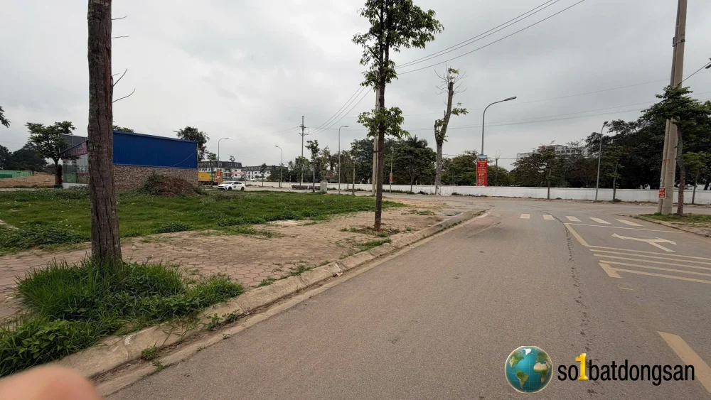 Đất đấu giá trung tâm tt sóc sơn, cách ql3 40m đang mở rộng