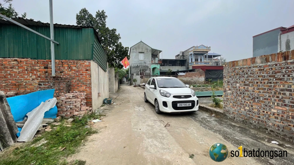 Thôn tuyền đường thông ô tô full thổ cư