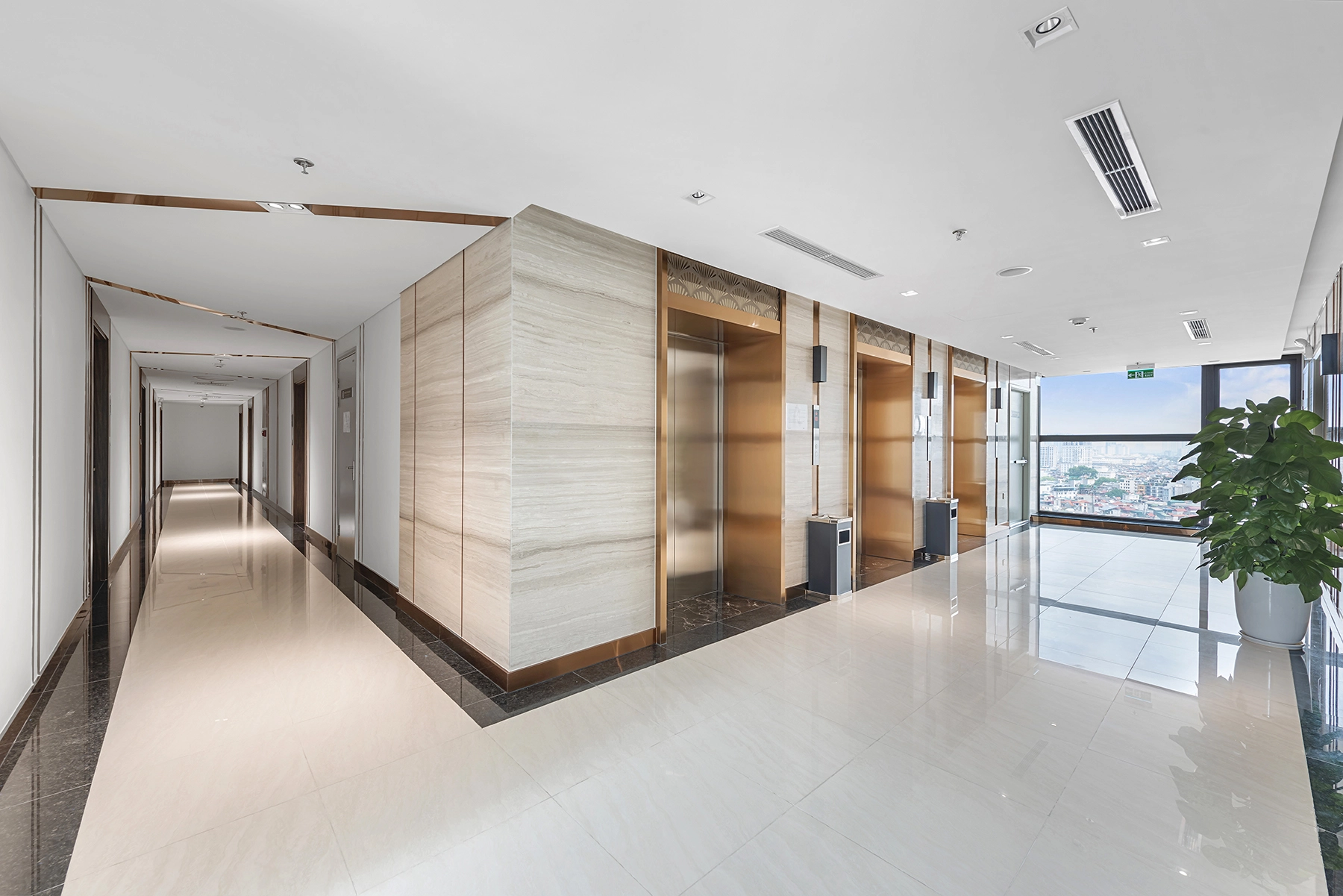 Chuyển nhượng Grandeur Palace căn góc 3 ngủ 98m2 giá thấp hơn thị trường 2 tỷ