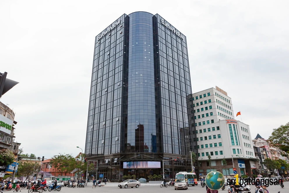Chủ đầu tư tòa văn phòng Eurowindow số 2 Tôn Thất Tùng cho thuê diện tích 160 – 500 m², giá tốt nhất tháng 3/2026
