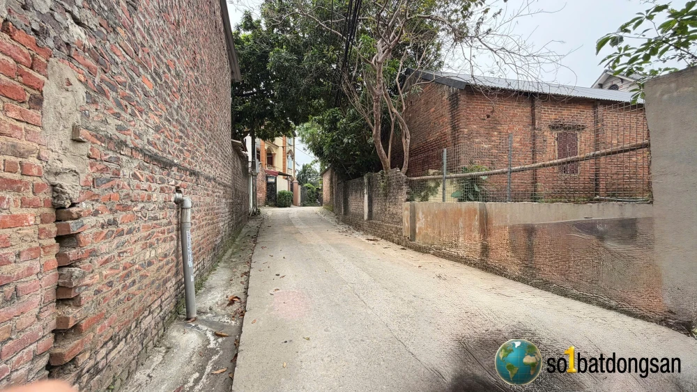 60m thống nhất, nằm giữa QL3 và QL3B