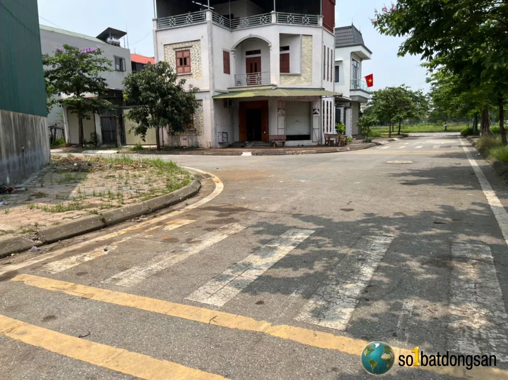 7.5x tỷ lô đất 94m Full thổ cư KDT vệ tinh Sóc Sơn, Gần 3 trường học, nhiêu công viên hồ và 3 KCN Nội Bài